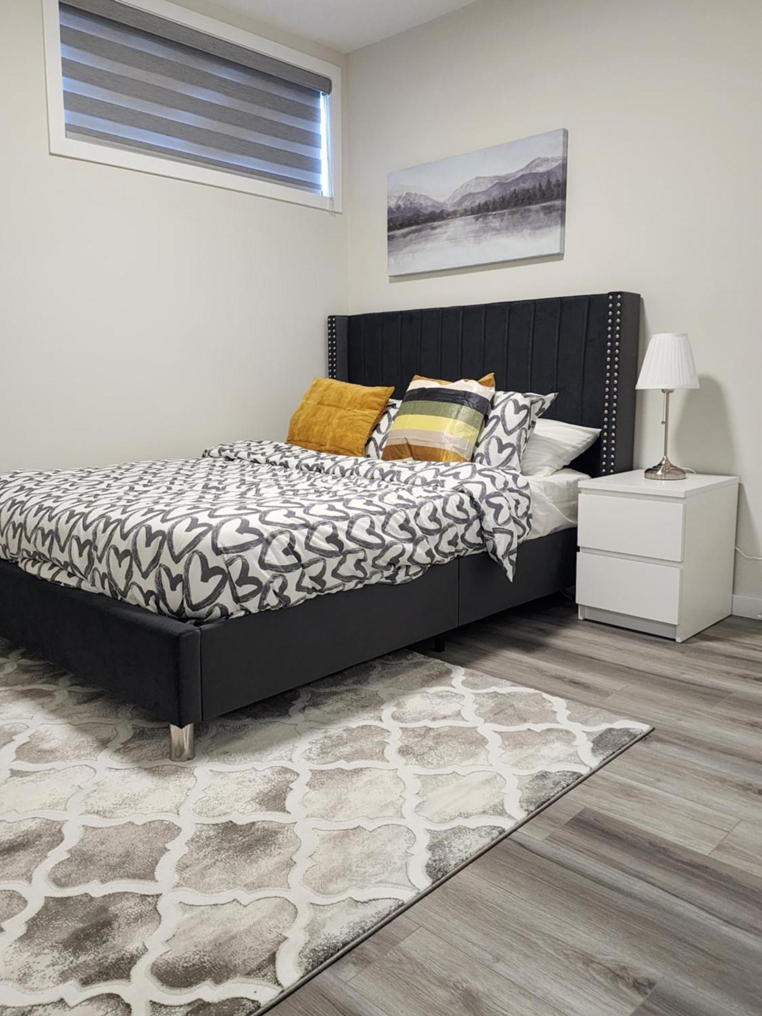 Trendy 2-Bed Oasis Awaits! YYC Exterior foto